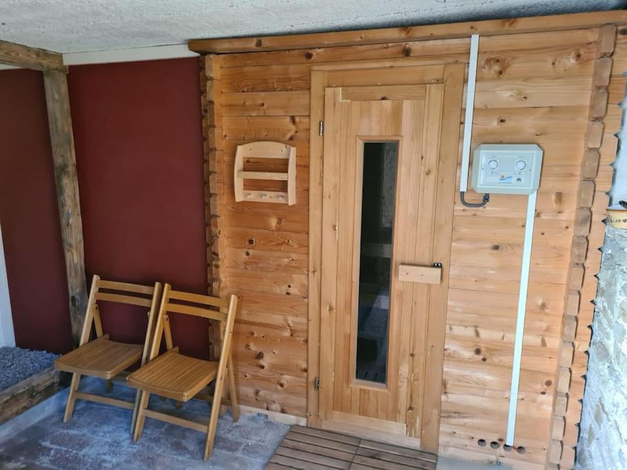 Haus Paesch Nahe See Mit Beheiztem Whirlpool/Sauna Butgenbach Bagian luar foto